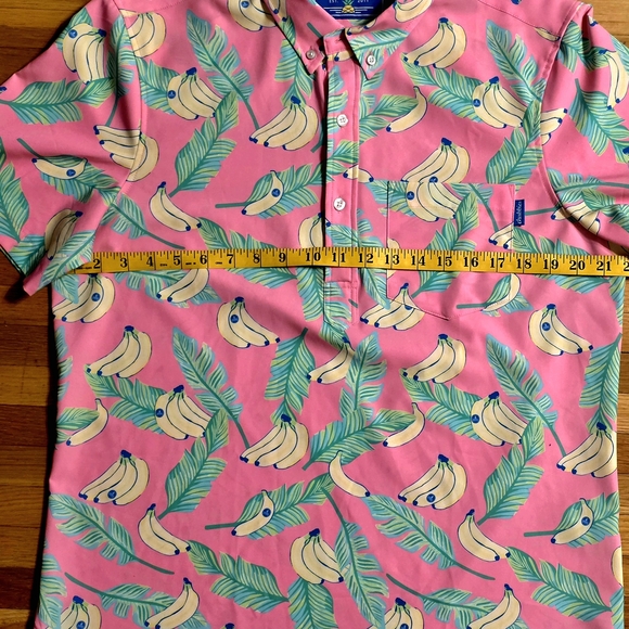 Chubbies Medium Pink Chiquita Banana and Leaf Print Men's Shirt - Picture 5 of 9